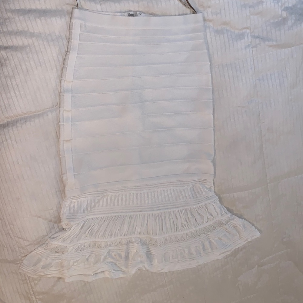 Herve Leger White Bandage Skirt with Flounce Lace Bottom ❤️ HL - Picture 4 of 5